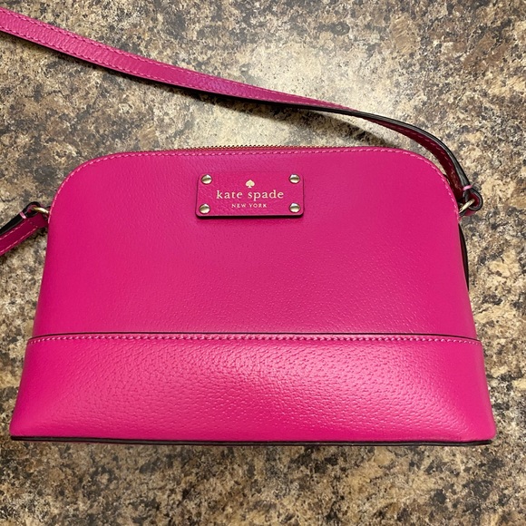 kate spade Handbags - Kate Spade Wellesley Leather Hanna Crossbody